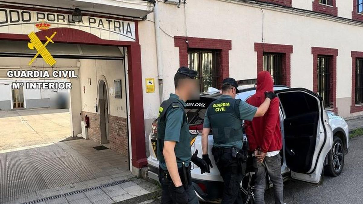 Detenido por apuñalar a un joven e intentar agredir a guardiaciviles en las fiestas de Sobrepeña
