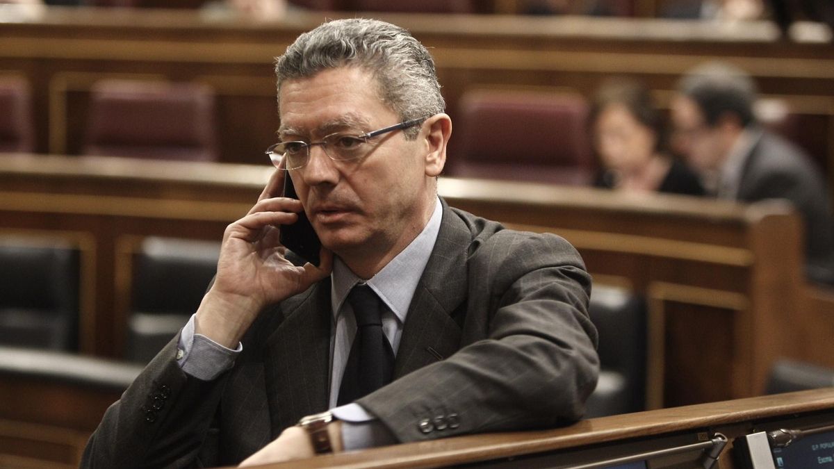 Gallardón apuesta por el "diálogo y la reflexión" ante la huelga de jueces y Moliner dice que no la hará el miércoles