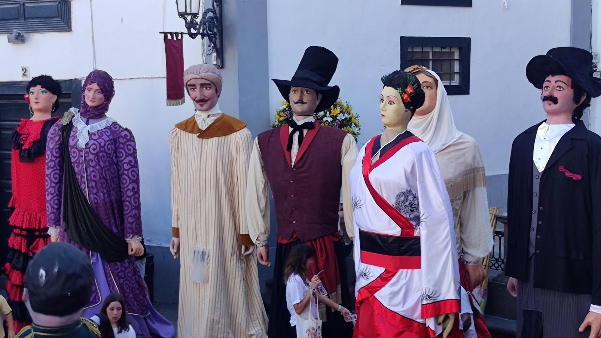 Los gigantes volvieron en las fiestas de mayo.