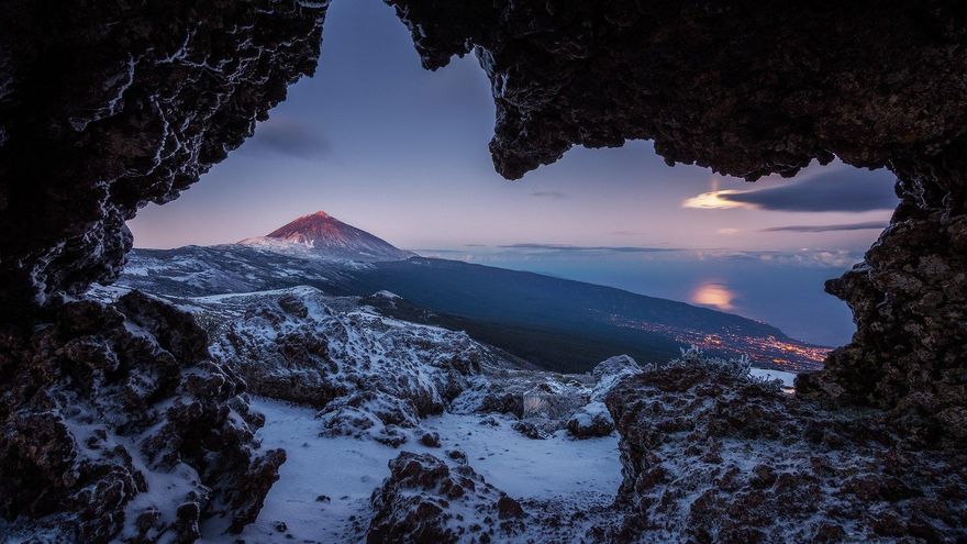 Cerrados los accesos al Teide por presencia de nieve y hielo en la calzada