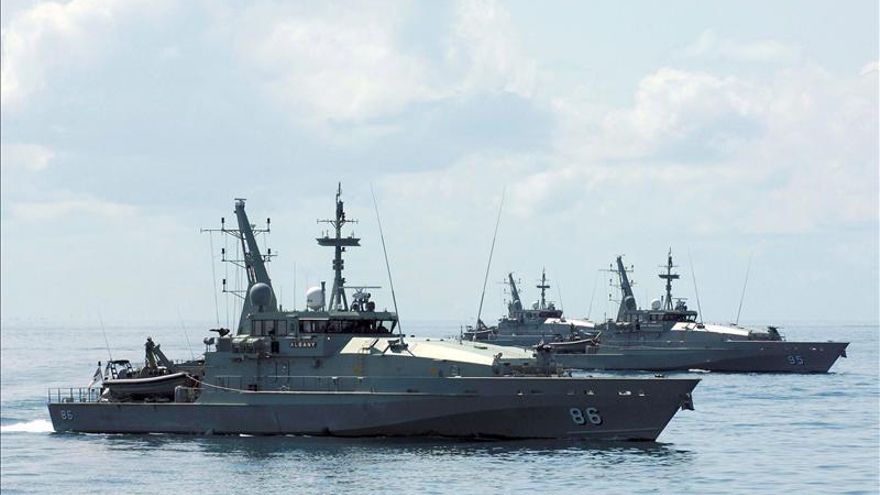 Denuncian que la Armada australiana disparó al aire para parar a inmigrantes