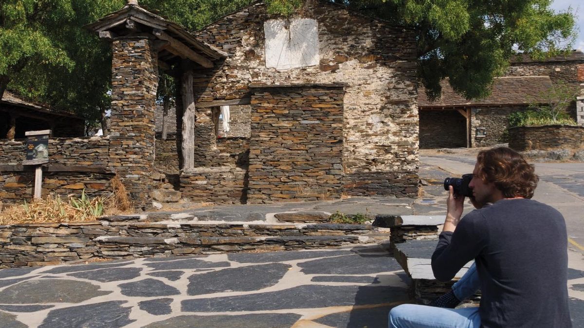 Arquitectura negra, pizarra sobre pizarra.