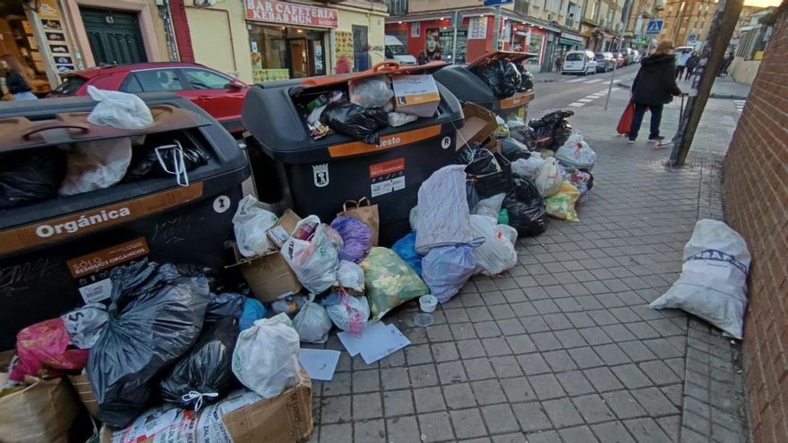 Más Madrid señala que Vallecas se limpia seis veces menos que Centro y denuncia "el abandono de los barrios del sur"