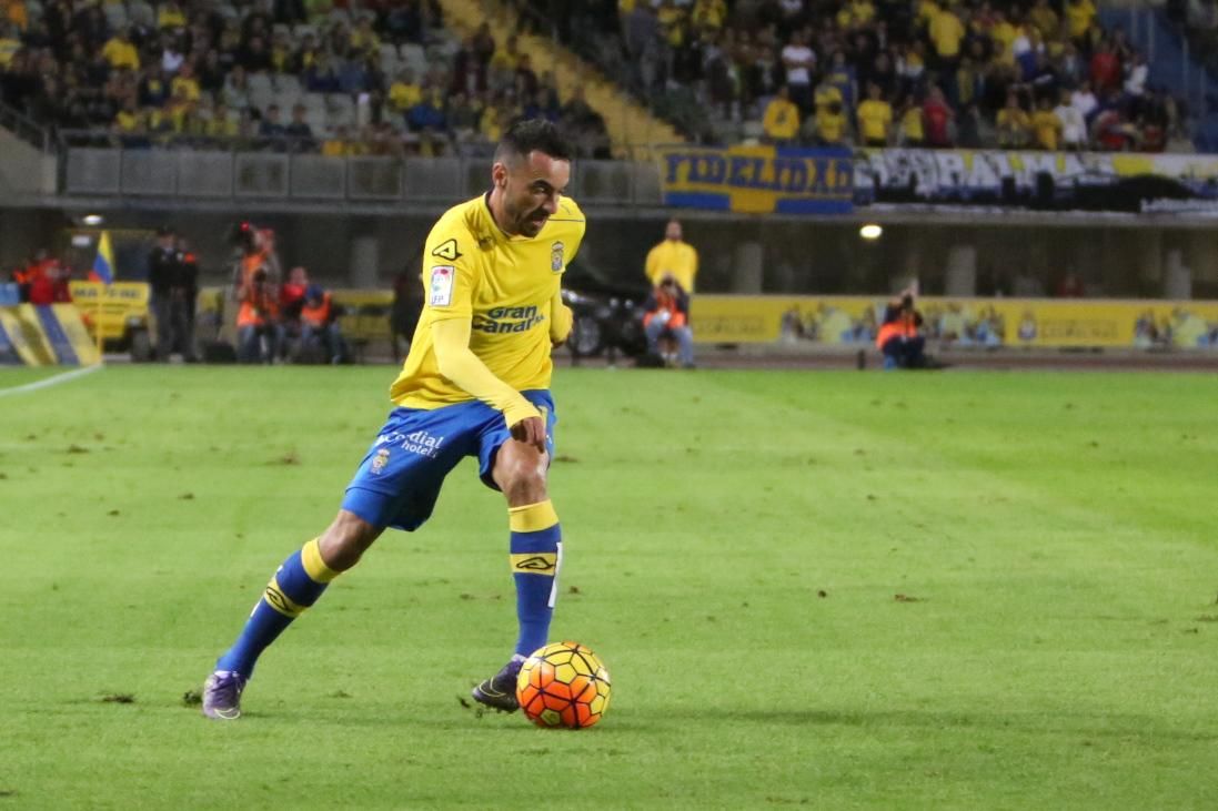 Encuentro entre la UD Las Palmas y el Deportivo de La Coruña en el Estadio de Gran Canaria. Alejandro Ramos.