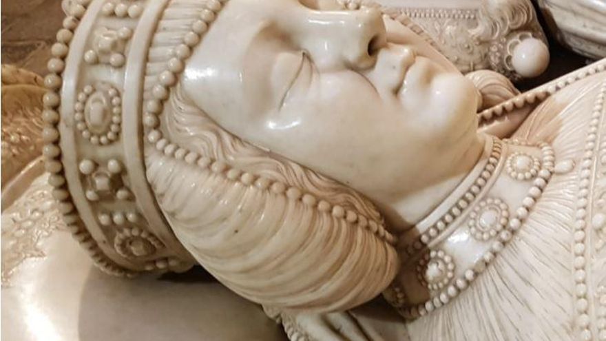 Detalle túmulo funerario Doña Mencía de Mendoza. Capilla de los Condestables. Catedral de Burgos. Mery Varona