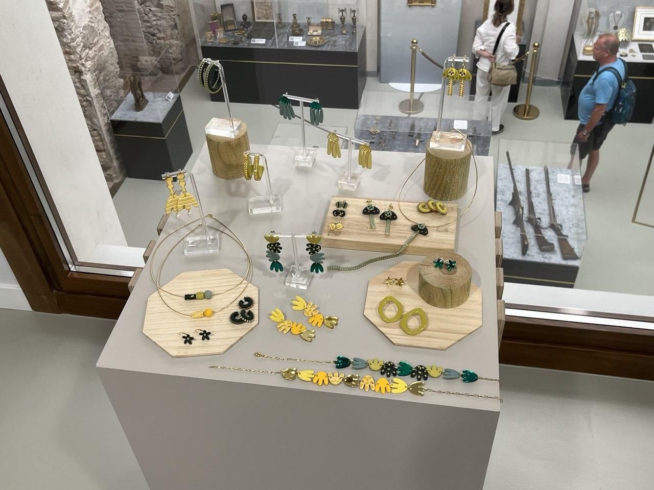 Parte de la colección 'Volver' de Celia Espinosa (@soy.lamona)