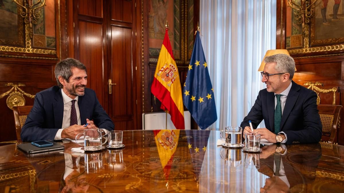 Sumar reclama al PSOE la prestación por crianza y más fondos para vivienda en el inicio de la negociación presupuestaria