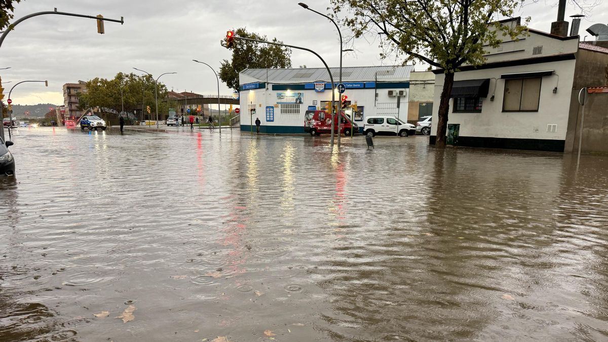 Les pluges intenses a Catalunya causen incidències en la mobilitat i porten les universitats a suspendre classes
