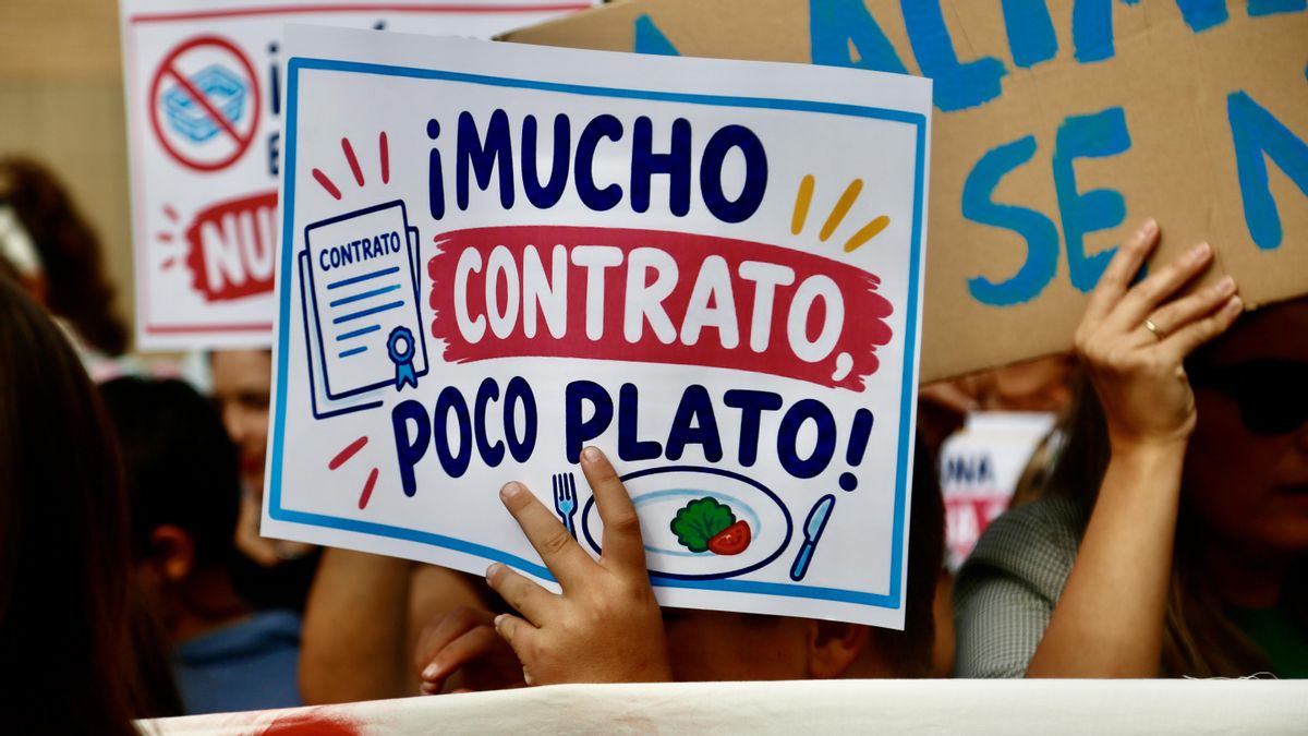 Protesta por el comedor en el CEIP Noreña de Córdoba