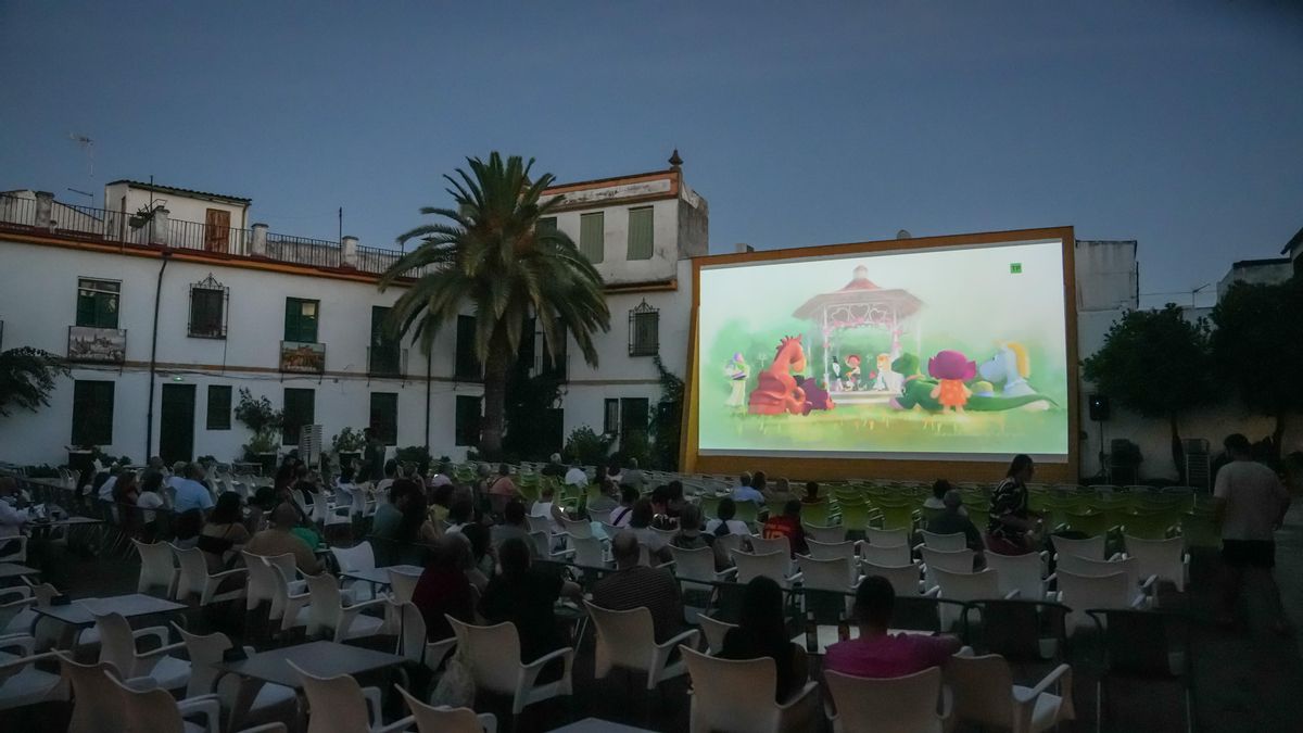 Arranca el cine de verano en el Coliseo de San Andrés