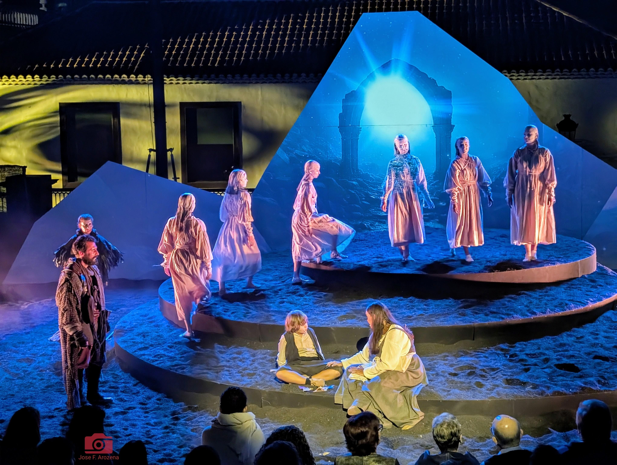 ´Representación en la noche de este viernes  del ‘El Carro Alegórico y Triunfal: El corazón de María’  en la Plaza de Santo Domingo, en Santa Cruz de La Palma.