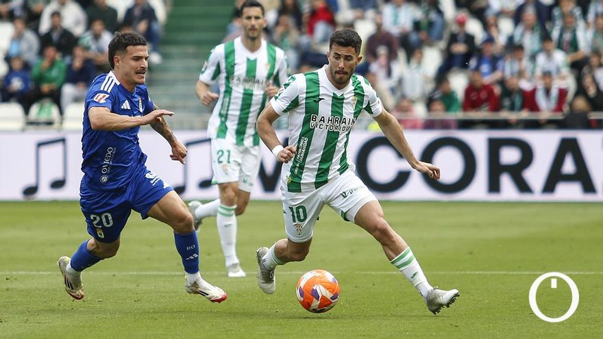 Jacobo firma por el Real Oviedo tras su paso por el Córdoba CF