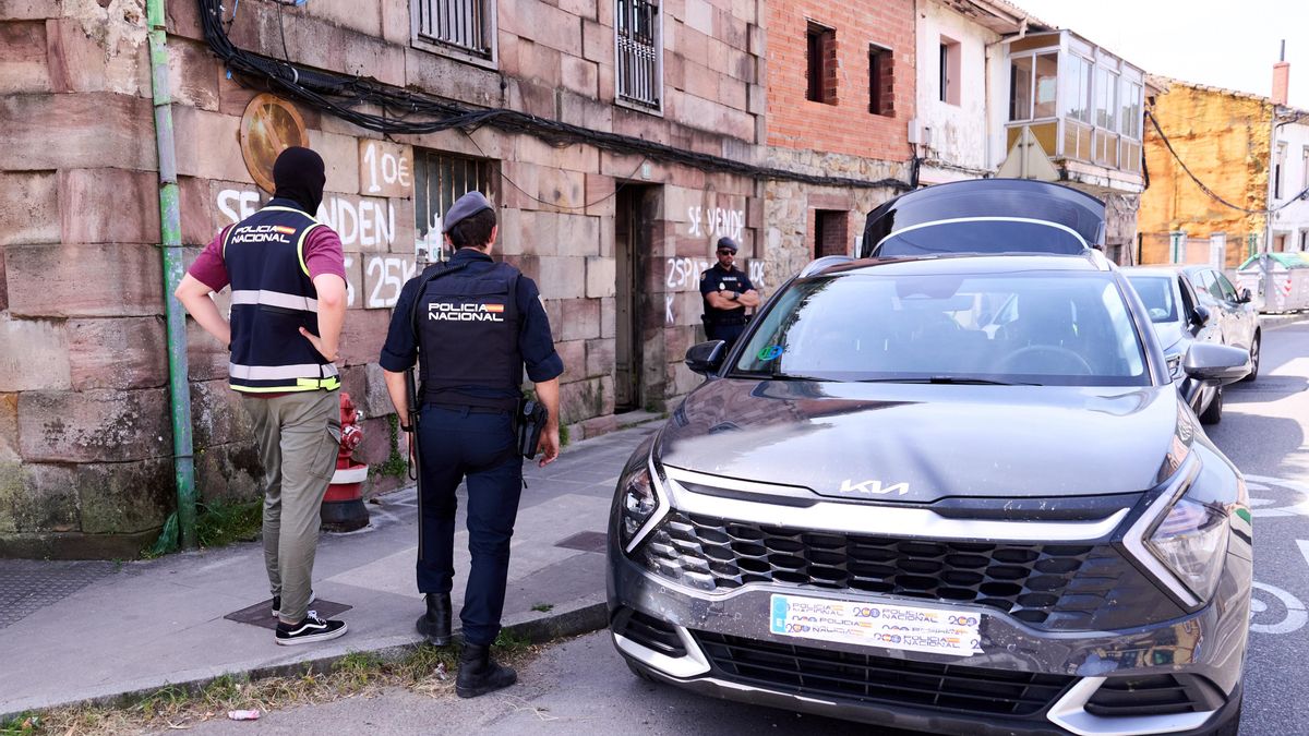 Pasan a disposición judicial los 33 detenidos hasta ahora en la macrooperación policial de Torrelavega