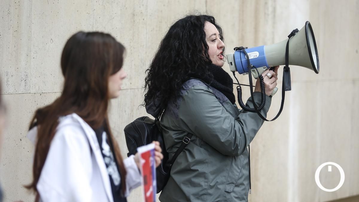 Pacma se concentra para pedir la inclusión de los perros de caza, guarda y actividades específicas en la Ley de Protección Animal