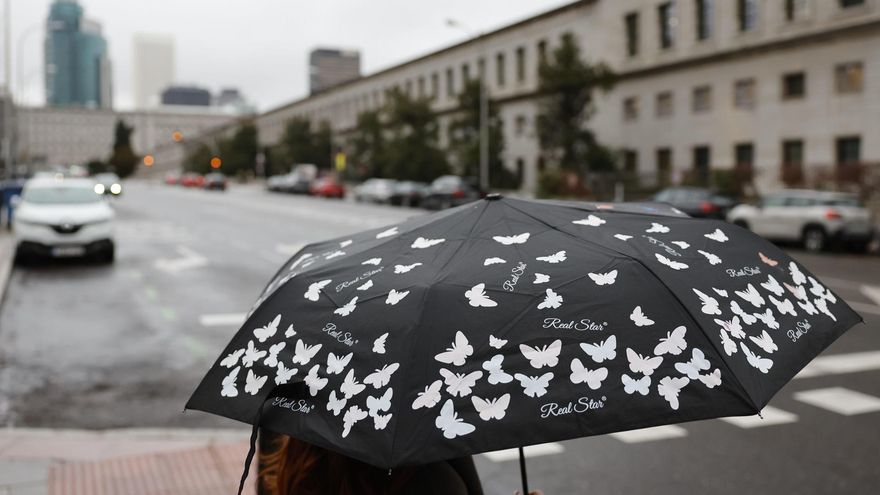 La borrasca Leonardo deja nieve y lluvia este miércoles en la Comunidad de Madrid
