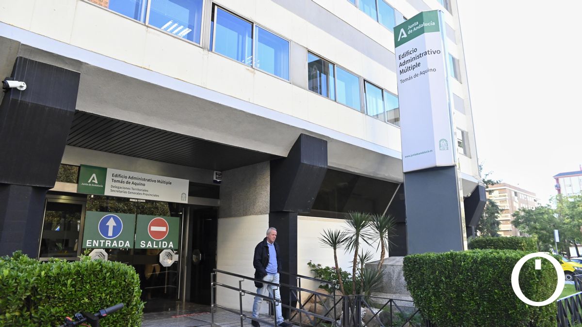 Edificios administrativos de la Junta de Andalucía.
