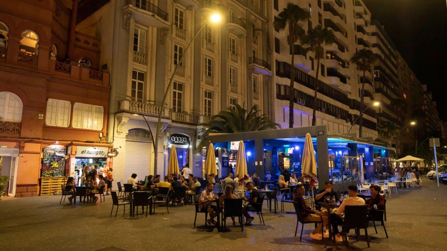 La ‘barra libre’ a la hostelería de Tenerife envalentona al sector: la noche de Las Palmas pide abrir hasta las 05.00