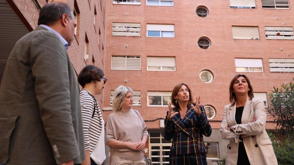 El PSOE pide a Chueca que reclame a Azcón declarar Zaragoza zona tensionada y el PP le acusa de "teatralización"