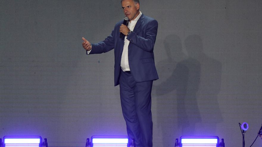 América y España felicitan a Orsi y la izquierda celebra vuelta de Frente Amplio a Uruguay