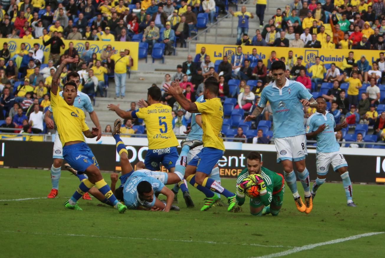 Partido entre la UD Las Palmas y el Celta de Vigo en el Estadio de Gran Canaria. (Alejandro Ramos).