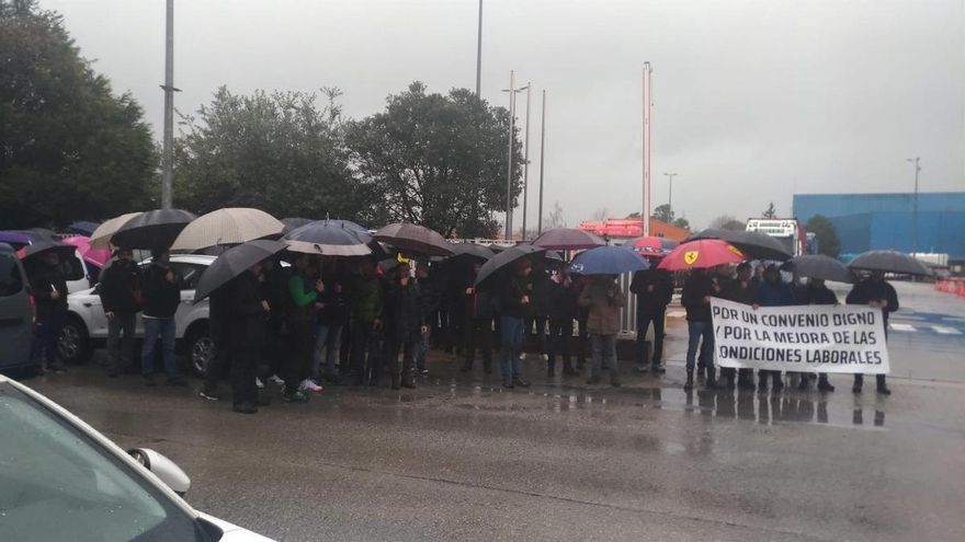 Trabajadores de Aspla protestan por "el bloqueo" en la negociación colectiva