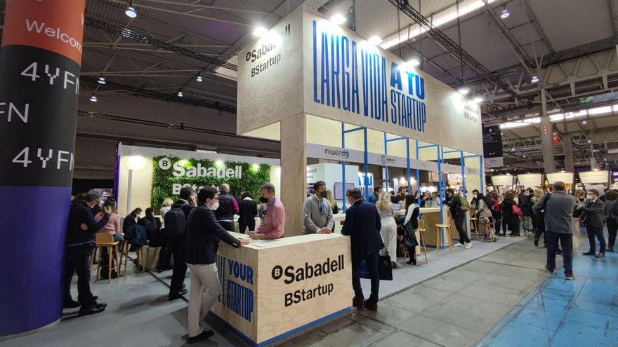 El stand de BStartup.