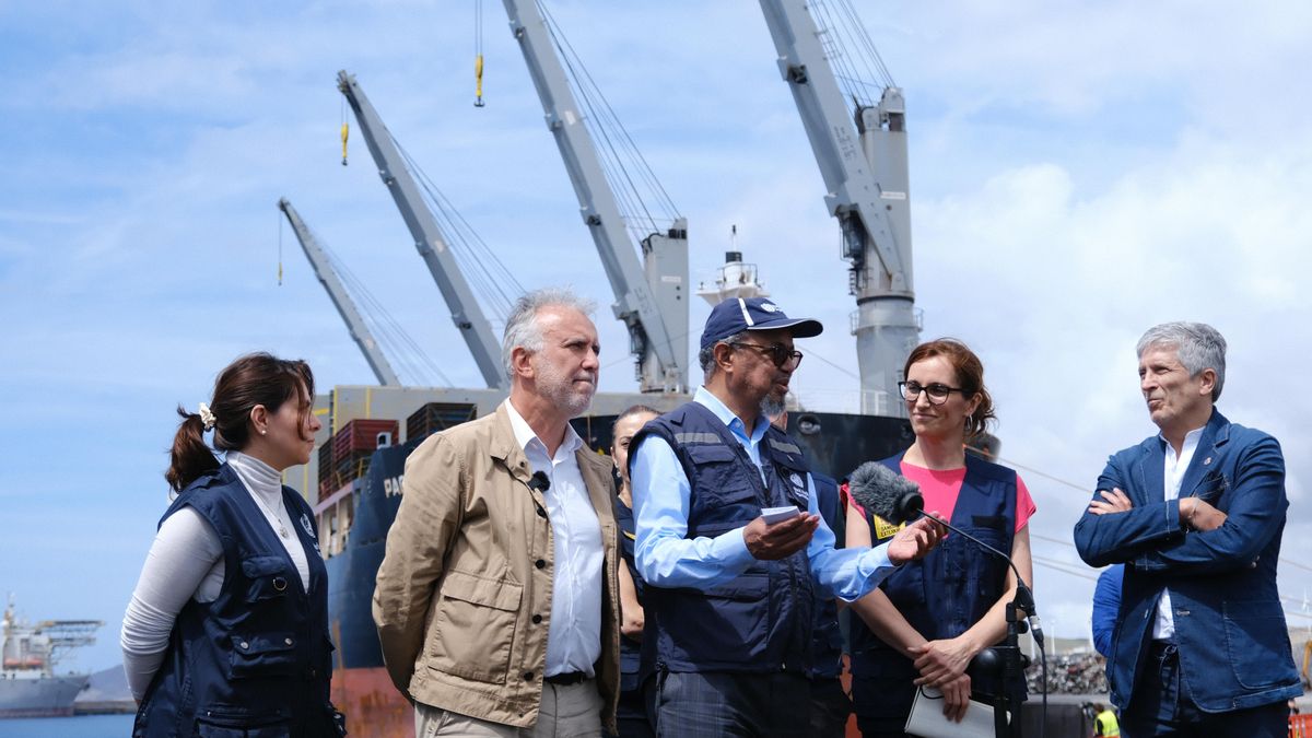 El director general de la OMS, Tedros Adhanom, en la rueda de prensa celebrada este domingo en el Puerto de Granadilla