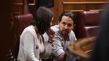 Pablo Iglesias e Irene Montero en el Congreso de los Diputados