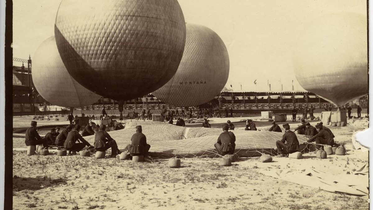Fotoperiodistas, aficionados y profesionales documentaron la relación de la ciudad con el espacio aéreo