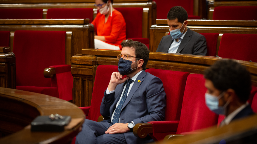 El vicepresidente del Govern, Pere Aragonès, durante el pleno del Parlament. En Barcelona, Cataluña, (España), a 9 de septiembre de 2020. Este pleno da comienzo a un nuevo curso político tras el periodo vacacional de agosto en el que se votará la ley que