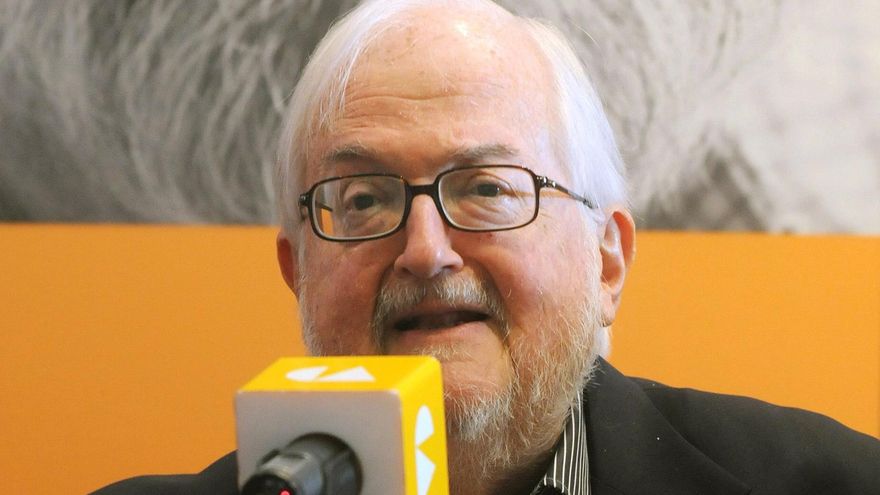 Fallece Daniel Divinsky, el editor argentino que llevó a Mafalda alrededor del mundo