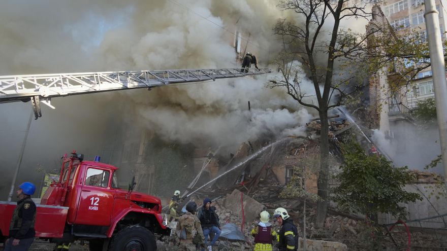 Rusia ataca el centro de Kiev con varios "drones kamikaze"