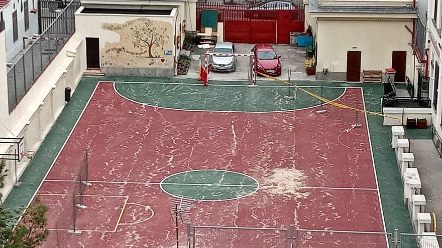 Mes y medio sin patio en un colegio de Chamberí por los efectos de Filomena