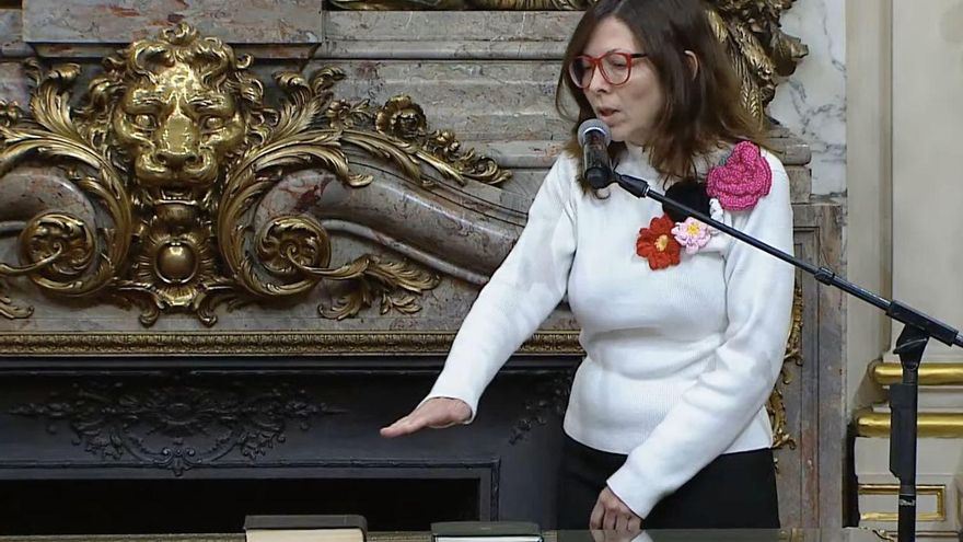 Batakis: “Me siento cómoda con el tipo de cambio oficial y el blue es un mercado marginal"