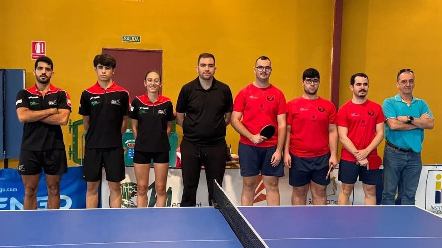 El Defense Nova Informática accede al liderato de la Primera División Femenina