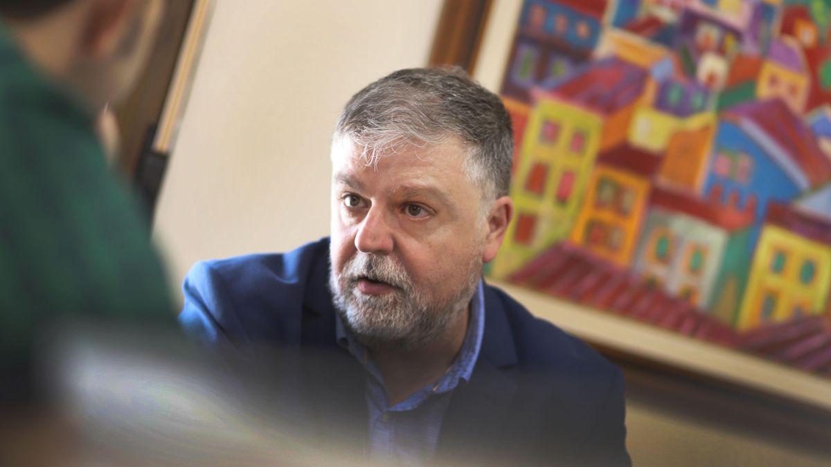 Fulgencio José Cerdán, alcalde de Villena, durante la entrevista.