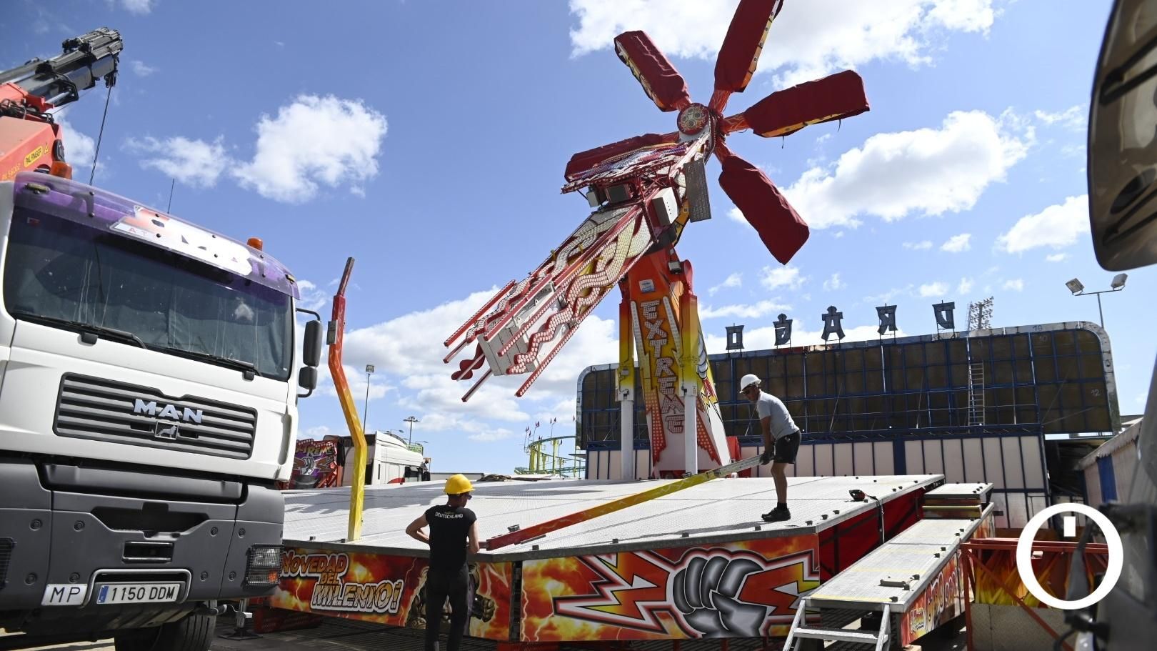Montaje de la feria de Córdoba