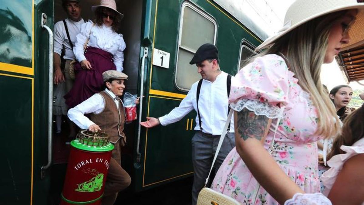La ampliación del Aula de Interpretación Ferroviaria redondea las celebraciones de Toral en Tren