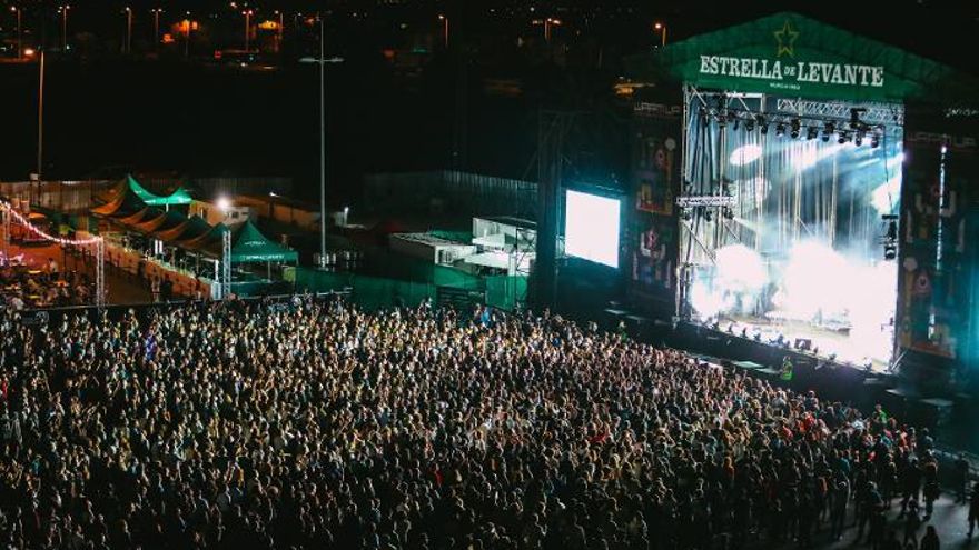 Warm Up Estrella de Levante