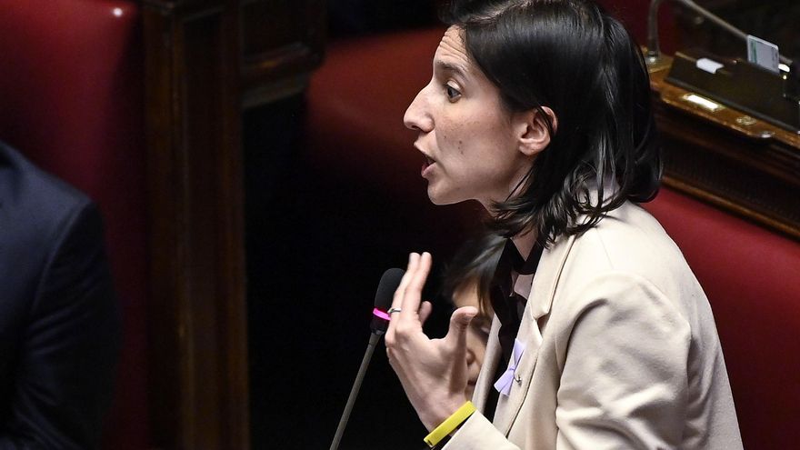 La secretaria del Partido Demócrata, Elly Schlein, durante un turno de preguntas en la Cámara de los Diputados de Roma este 15 de marzo. EFE/EPA/Riccardo Antimiani