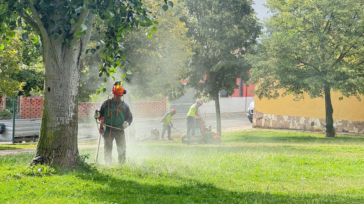 San Andrés del Rabanedo refuerza la siega y el desbroce con actuaciones en todo el municipio