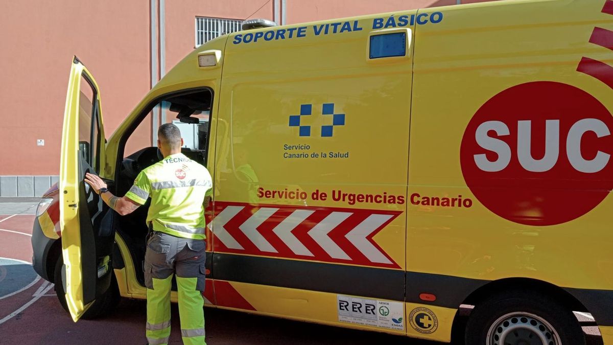 Ambulancia del Servicio de Urgencias Canario.