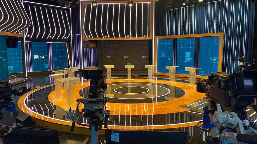 RTVE emitirá cinco debates electorales de las autonómicas y municipales, de nuevo con ausencia de Ayuso