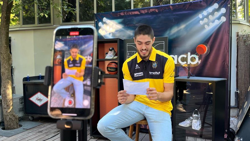 Vicedo: "Si podemos buscarle las cosquillas al Madrid y al Barcelona, lo vamos a hacer"