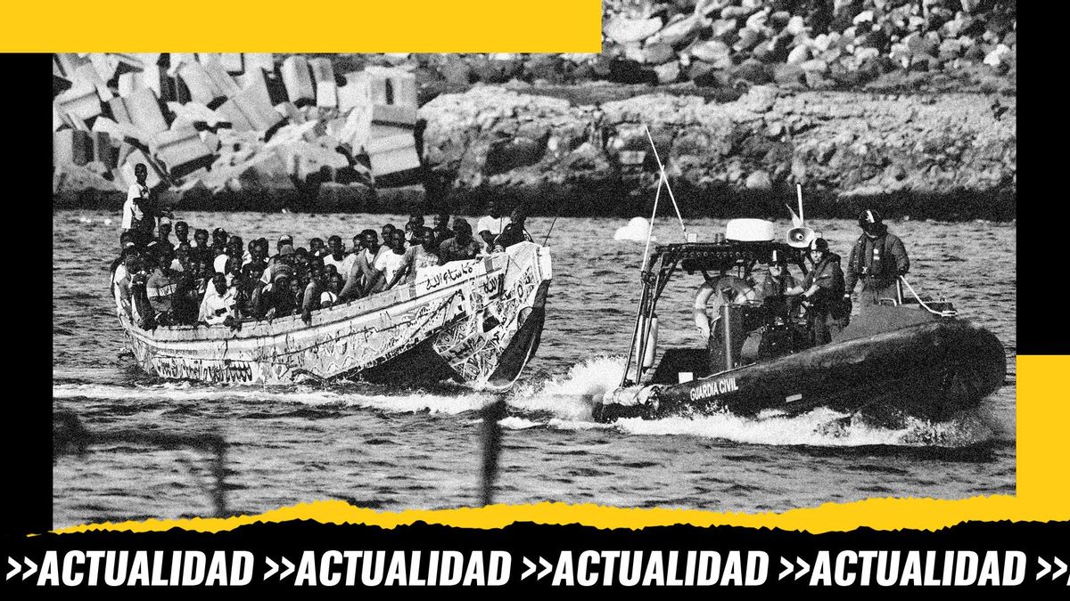 Llegada al puerto de La Restinga (El Hierro) de 209 personas rescatadas este lunes por la embarcación de Salvamento Marítimo Salvamar Adhara cerca de El Hierro