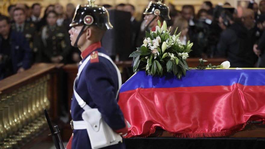 El funeral de Uribe Turbay expone las fracturas entre izquierda y derecha en Colombia