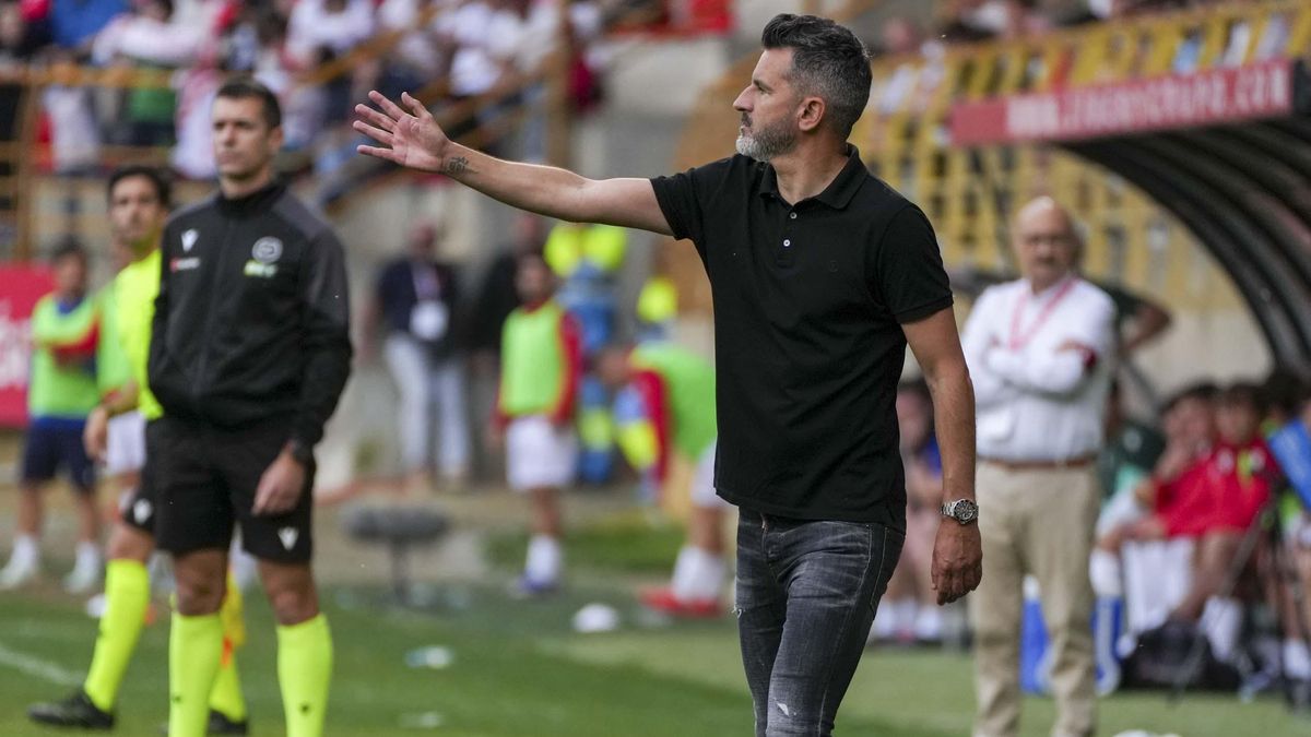 Iván Ania tras el triunfo en León: "Hoy nos sonrió la suerte"