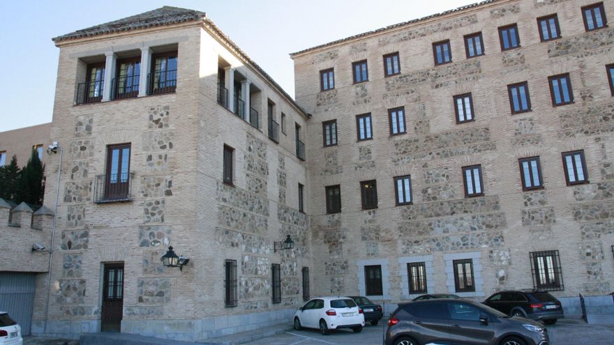 Edificio de las Cortes de Castilla-La Mancha.