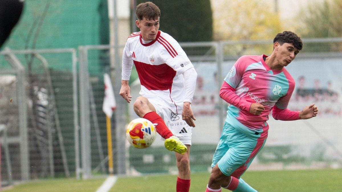 El Tenerife B vuelve a ganar con los goles de Viti