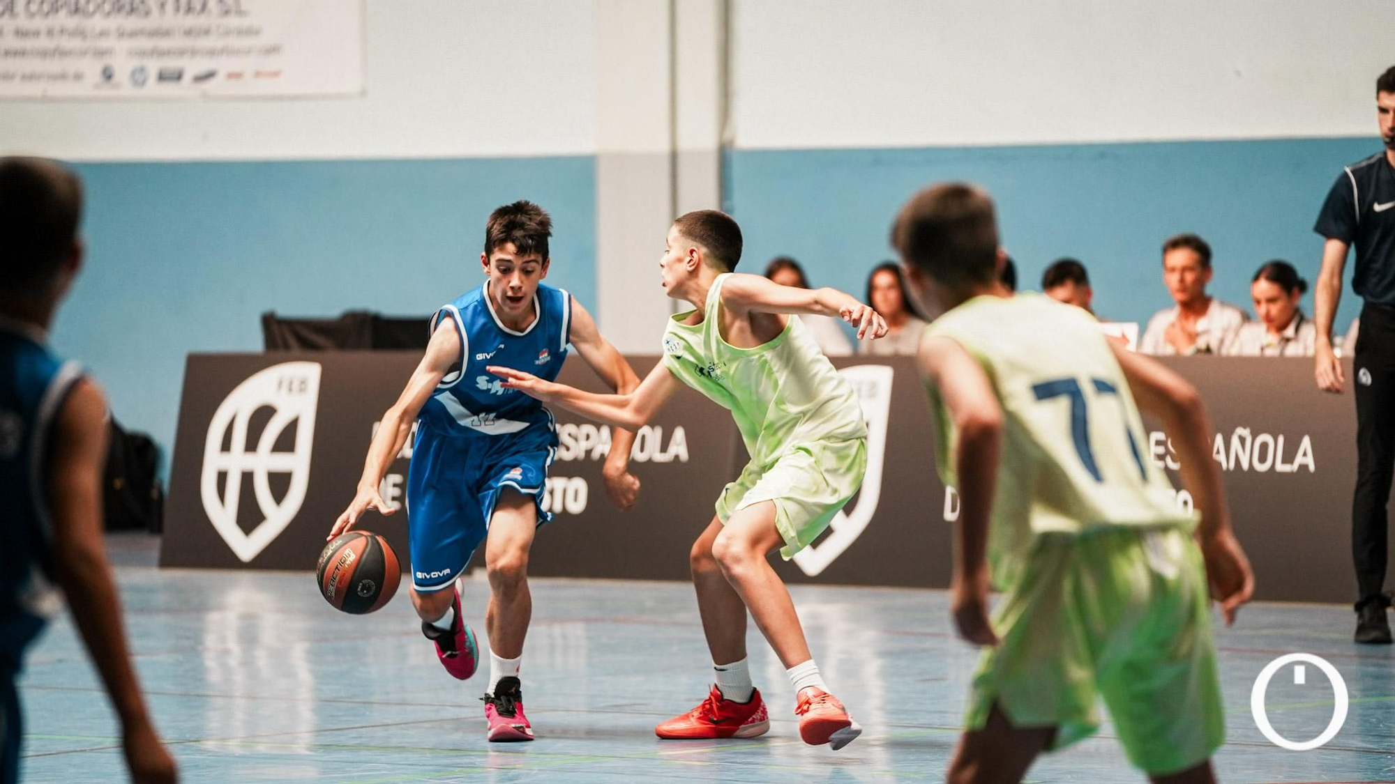 El mejor baloncesto mini de España ya bota en Córdoba